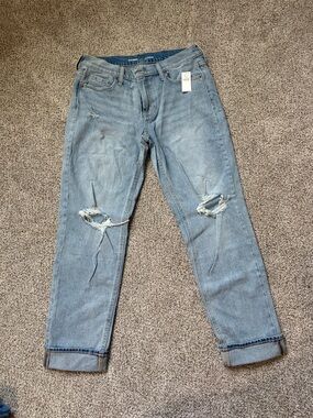 Old Navy Light Blue Mid-Rise Boyfriend Jeans